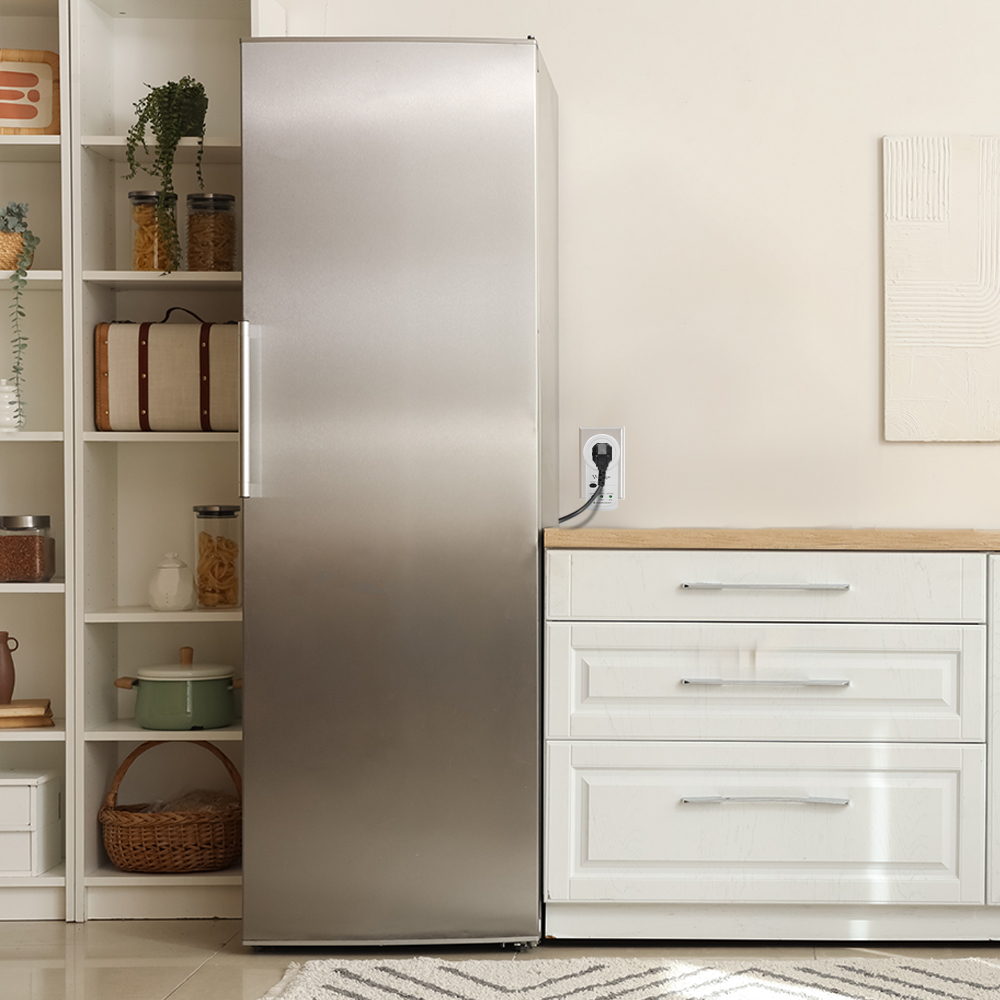 Protector De Voltaje Vorago Avr-300-Wh Supresor De Picos 900 Joules Delay De Proteccion Blanco