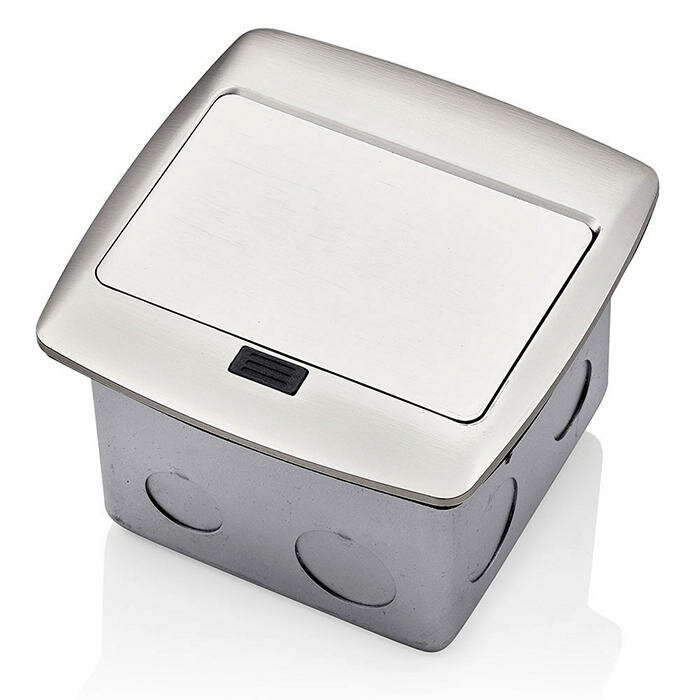 Placa Pop Up Leviton Pfqp3-0Bn 3 Puertos Niquel Ip44 Pfqp3-0Bn